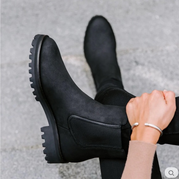 Thursday Chelsea Boots Womens Size 10 Legend Black Leather Matte Handcrafted - Picture 12 of 12